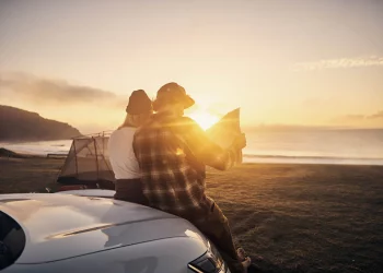 HOW TO FIND DIRECTION WHEN LOST IN COMPLEX TERRAIN