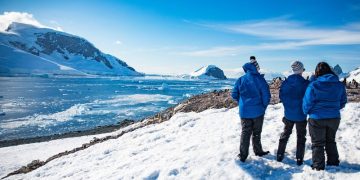 Exploration of the Antarctic Interior: A Journey Into the Frozen Heart of the Earth