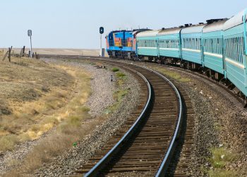 Transnational Railways in Central Asia: Connecting Economies and Cultures
