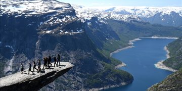 The Giant Stones of Norway: Nature’s Marvels and Geological Wonders