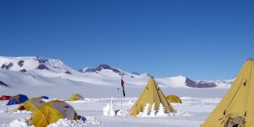 Antarctic and Arctic Scientific Expeditions: A Journey into the Extremes of Earth