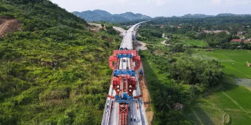 The Resurgence of the Silk Road: A Modern-Day Revival of Ancient Trade Routes