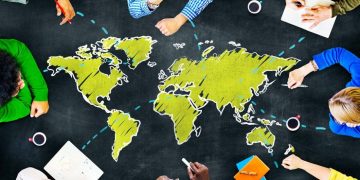 Differences Between Eastern and Western Life Philosophies