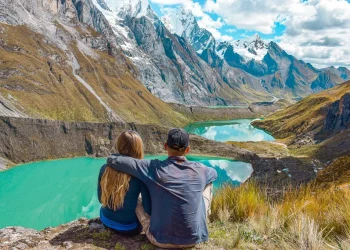 Traversing the South American Andes: A Comprehensive Guide to the Iconic Trekking Routes