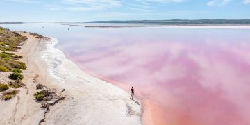 Australia’s Pink Lakes: Nature’s Colorful Mystery