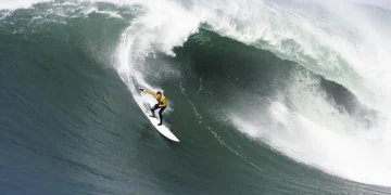 Big Wave Surfing: A Global Phenomenon