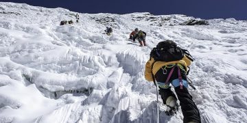 Climbing 8000-Meter Peaks Without Oxygen: The Ultimate Test of Human Endurance