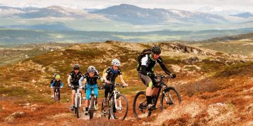 Mountain Bike Extreme Trails and Cliffside Routes: A Rising Trend in MTB Adventure