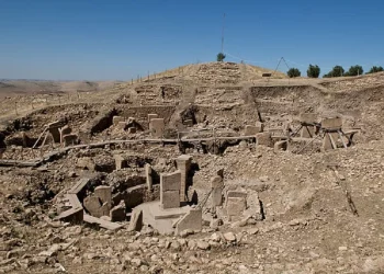 Unsolved Mysteries of Ancient Civilizations: Evidence, Theories, and Ongoing Debates