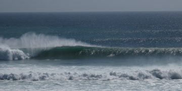 Discovery of New Big Wave Spots in the Indian and Pacific Oceans