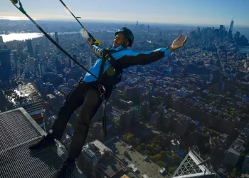 High-Difficulty Terrain Jumps: The Thrill and Techniques of Canyon, Ridge, and Building Leaps